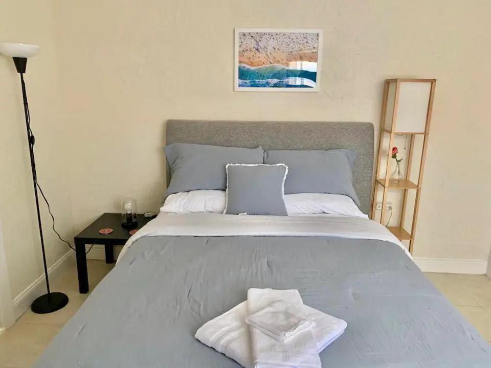 Pretty Private Room, Near The Airport - Free Parking - 01 마이애미 외부 사진